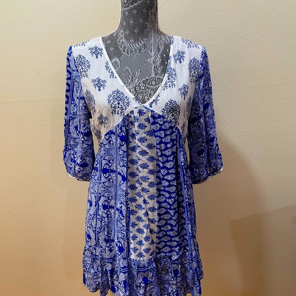 Dresses & Skirts - Cute sundress! Never worn. Size M